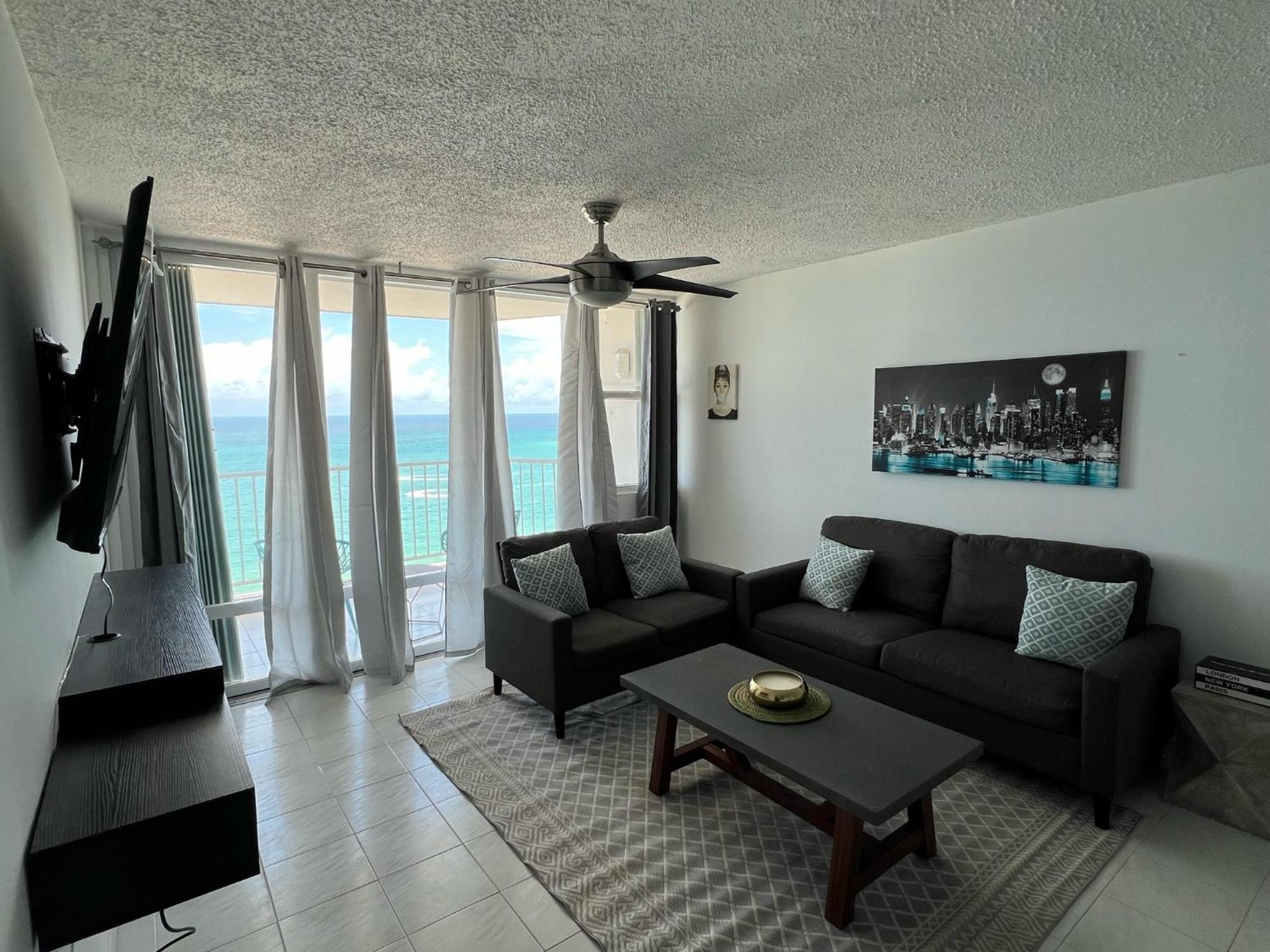 Gorgeous Ocean View 1Br W/Beach Acess & Pool Lägenhet San Juan Exteriör bild